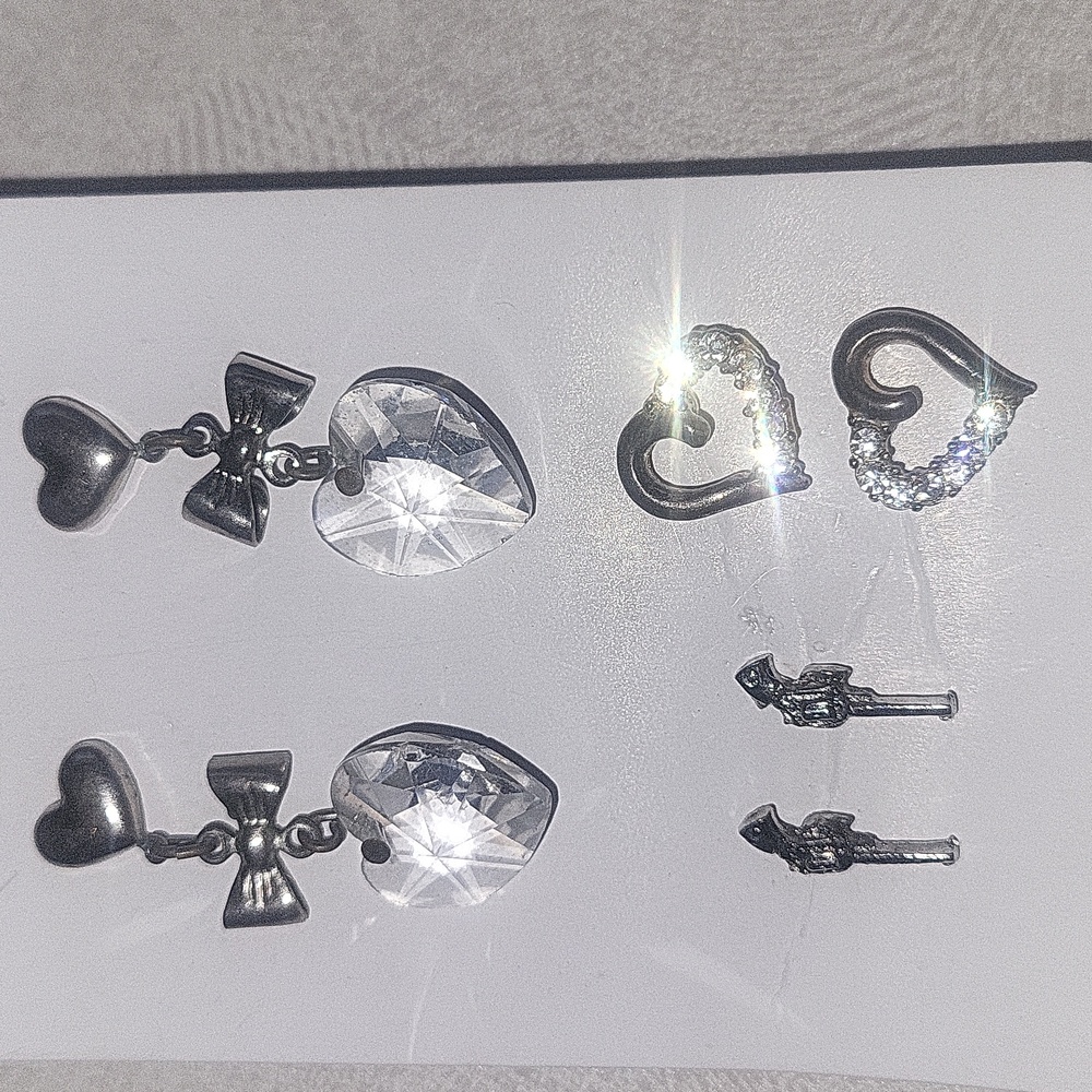 Assorted Pierced earrings heart dangle pistols & rhinestone hearts *as is